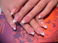 Best Nails - francia barackkal